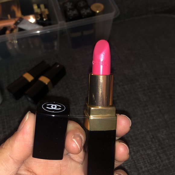 Chanel Rouge Lipstick 426 Roussy - Picture 4 of 8